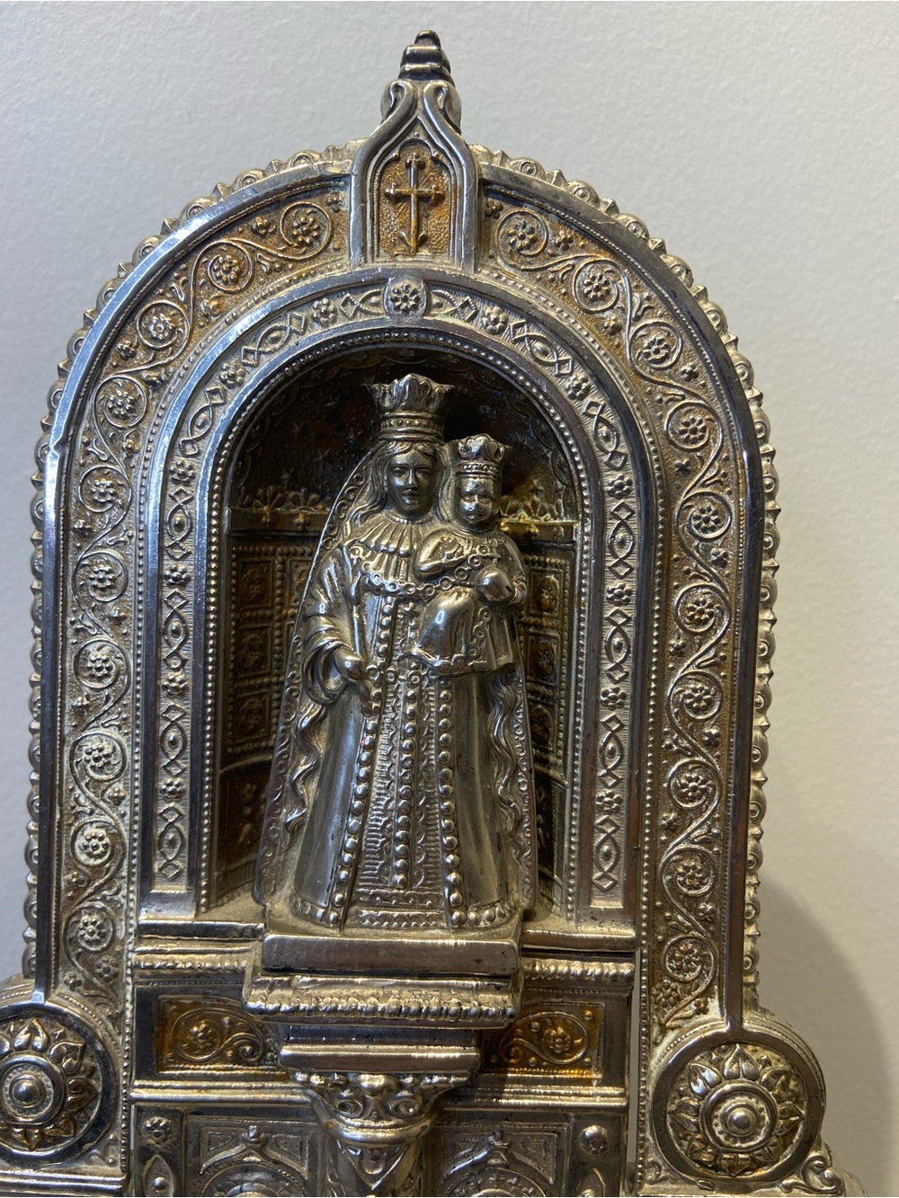 Vintage Metal Madonna with Child Home Religious Altar - Picture 2 of 10